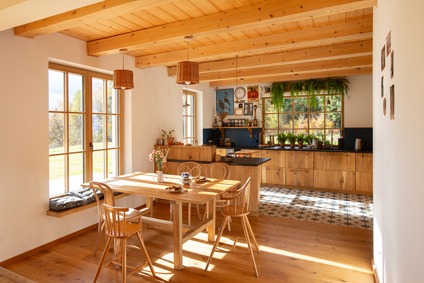 INNOVIEW Vertical Windows – when light becomes part of the interior