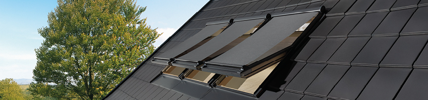 The awning blind ensures up to 8 times more effective protection against overheating when compared with internal blinds - FAKRO