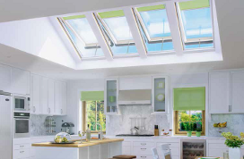 Electrically operated venting skylight FVE