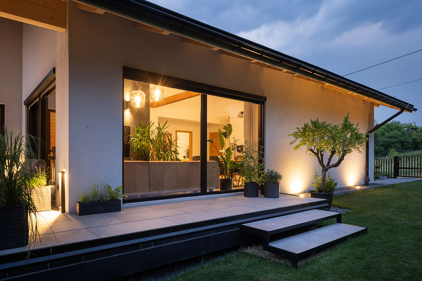 A home where light creates space