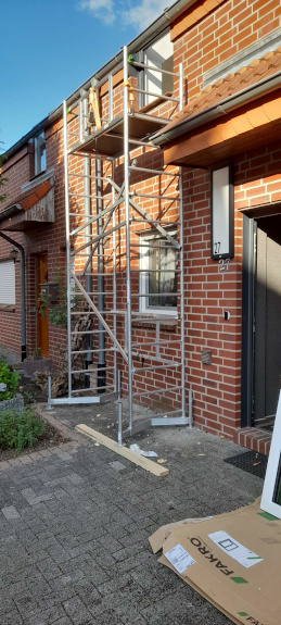 Efficient Roof Window Replacement in a Home in Germany