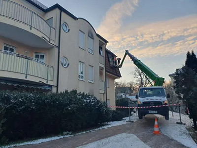 Comprehensive roof window replacement in Weimar