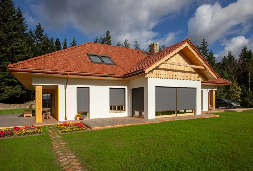 A Home with Character Begins with the Right Decisions. FAKRO INNOVIEW Case Study in Pasierbiec