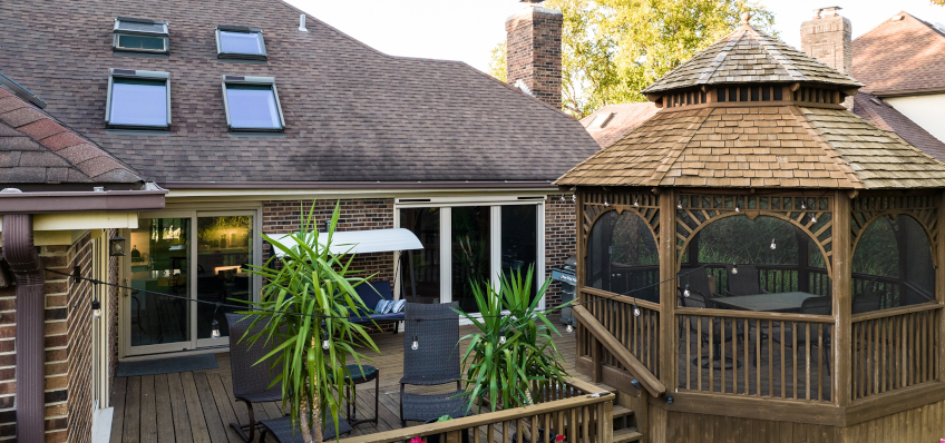 Modern glazing in a US home with FAKRO involved in the installation