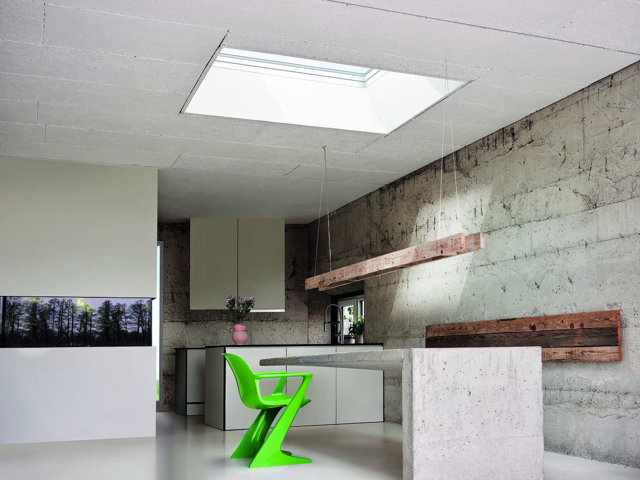 Light under a flat roof. Unique Wormhouse